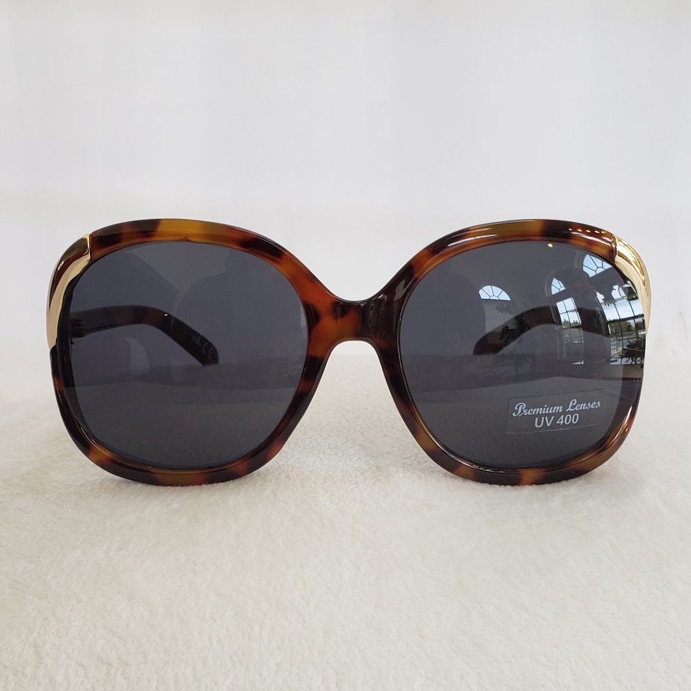EdensCloset Exclusive Sunglasses